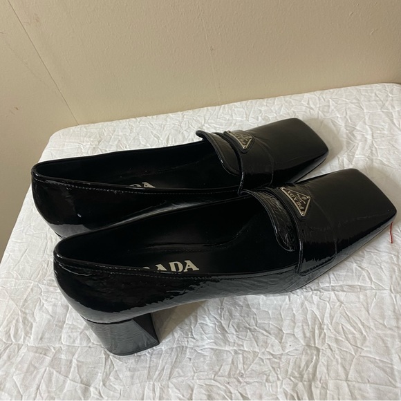 Prada Triangle-plaque square-toe black heeled patent leather loafers - Picture 6 of 11